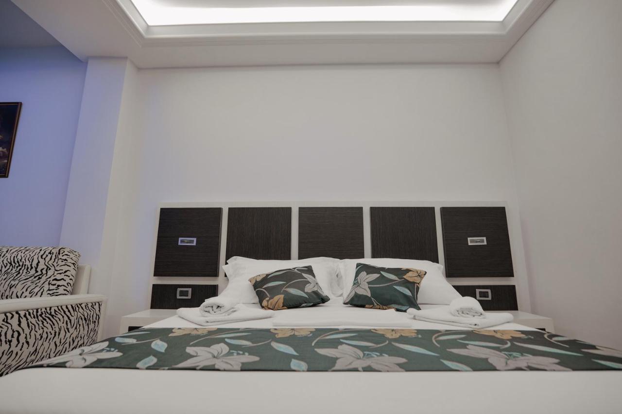 Grand Hotel Aita Radhimë Esterno foto