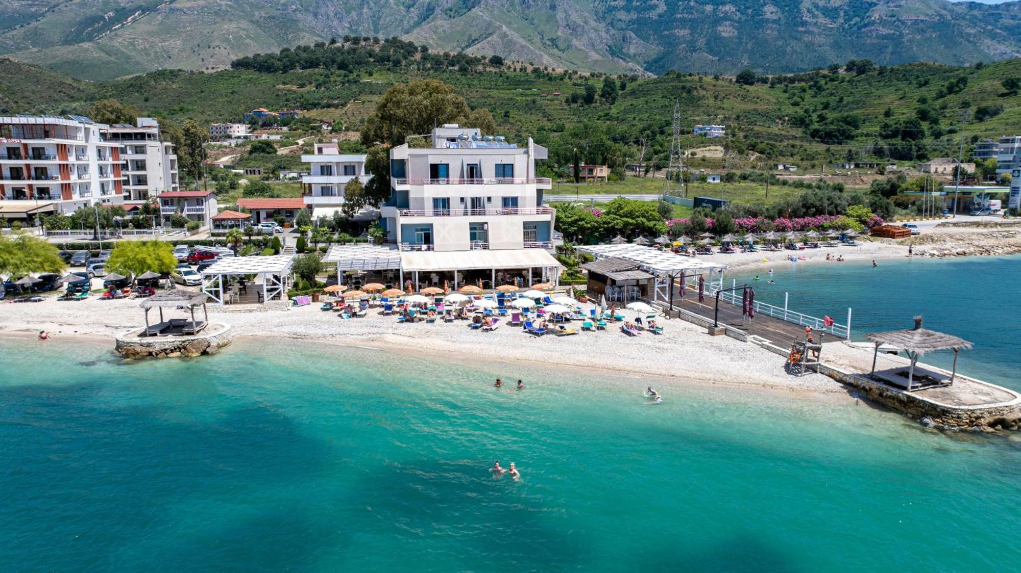 Grand Hotel Aita Radhimë Esterno foto