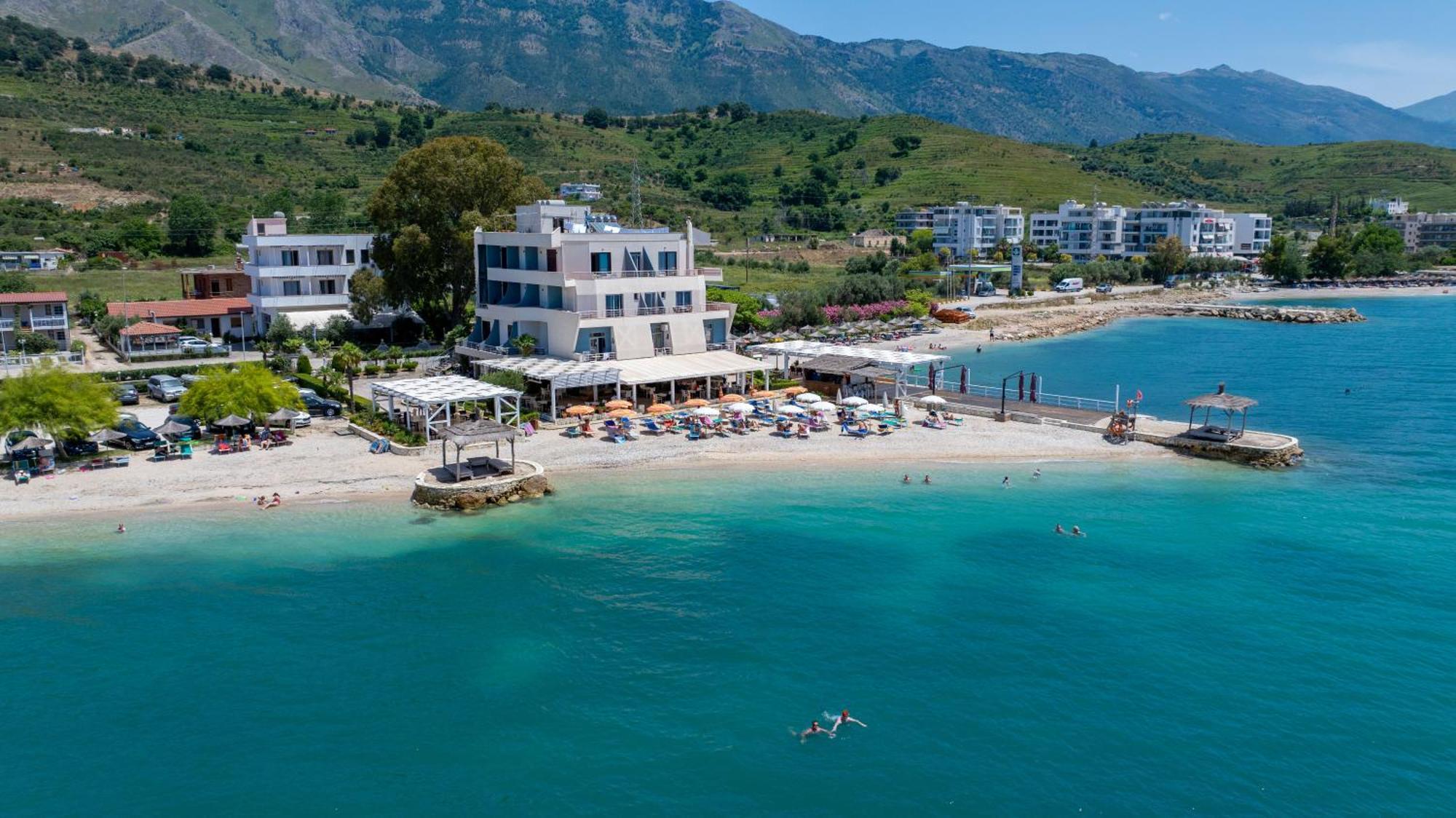 Grand Hotel Aita Radhimë Esterno foto
