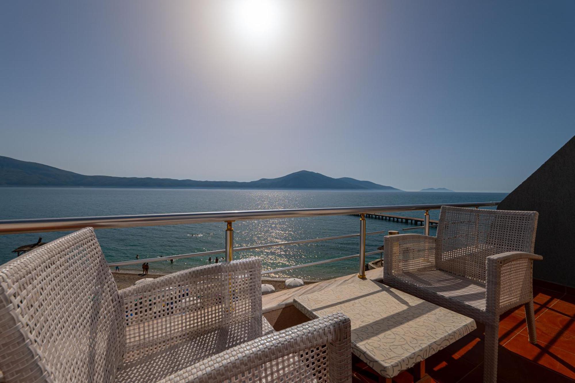 Grand Hotel Aita Radhimë Esterno foto