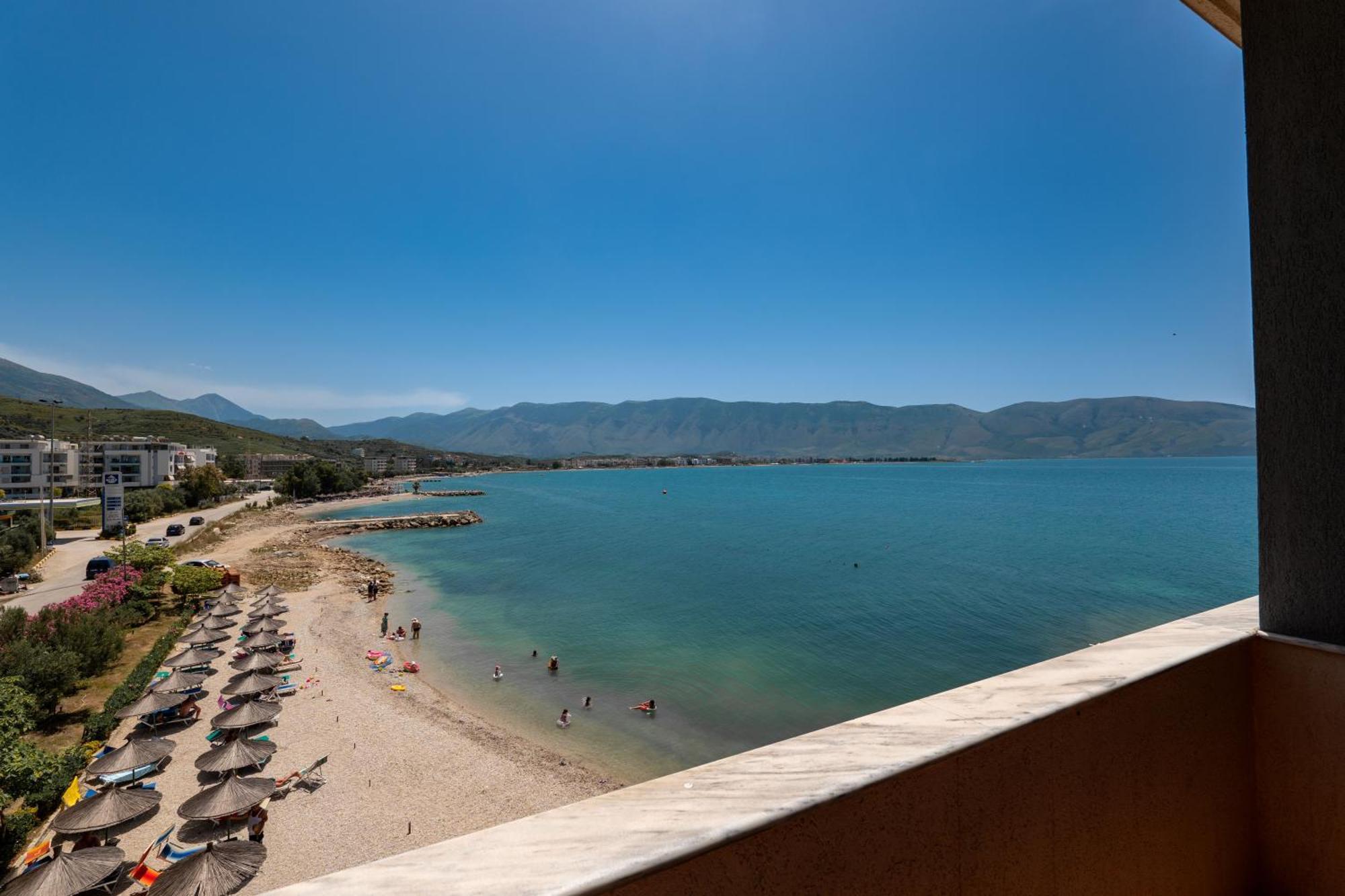 Grand Hotel Aita Radhimë Esterno foto