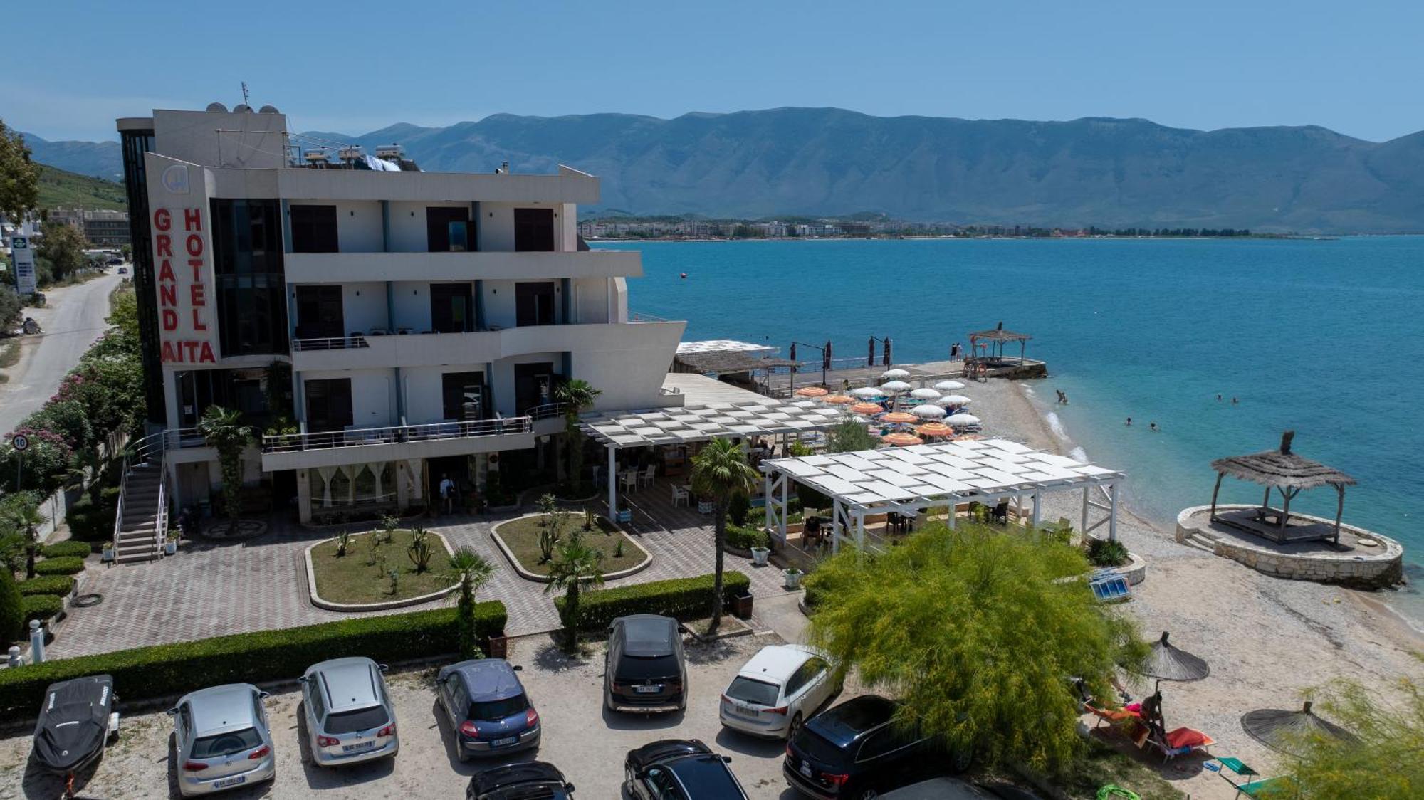Grand Hotel Aita Radhimë Esterno foto